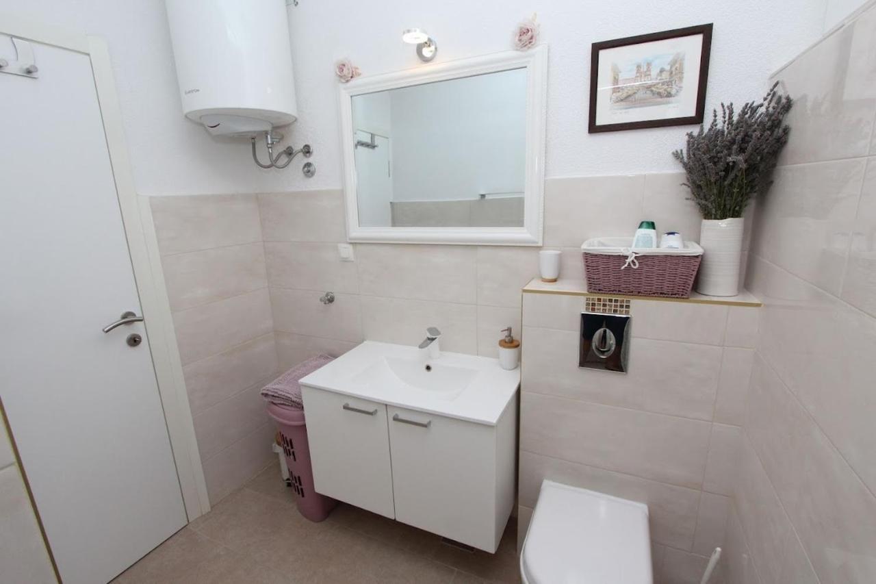 Ferienwohnung Kika Rovinj Exterior foto